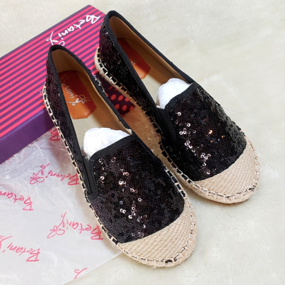 Betani Espadrilles Sequin Slip on flats size 3 NEW NIB